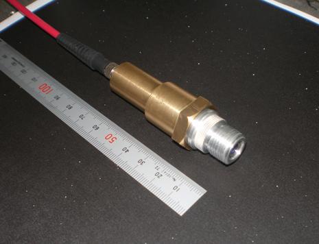 Mediu activ laser ceramic Nd:YAG lipit prin difuzie de comutatorul pasiv ceramic Cr:YAG